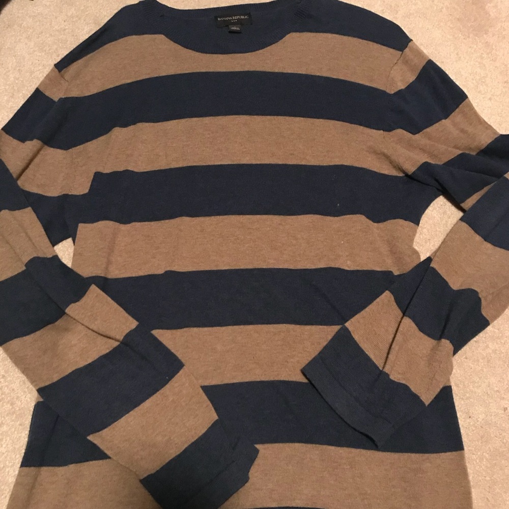 Banana Republic Men’s sweater Size L